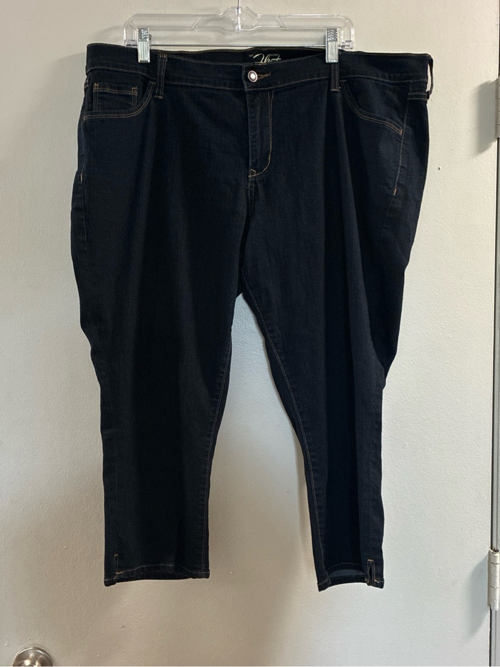Old Navy Flirty Women's Black Cropped Stretch Jeans